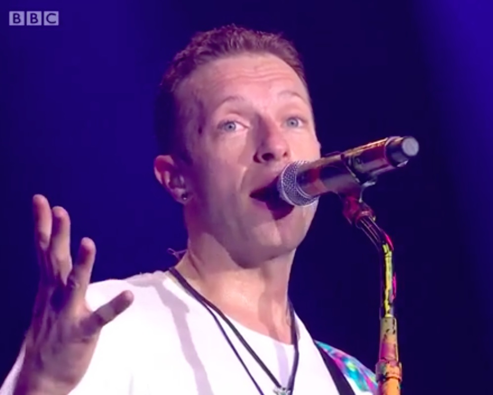 Coldplay Honor The Late Viola Beach With Touching Cover And Tribute At ...