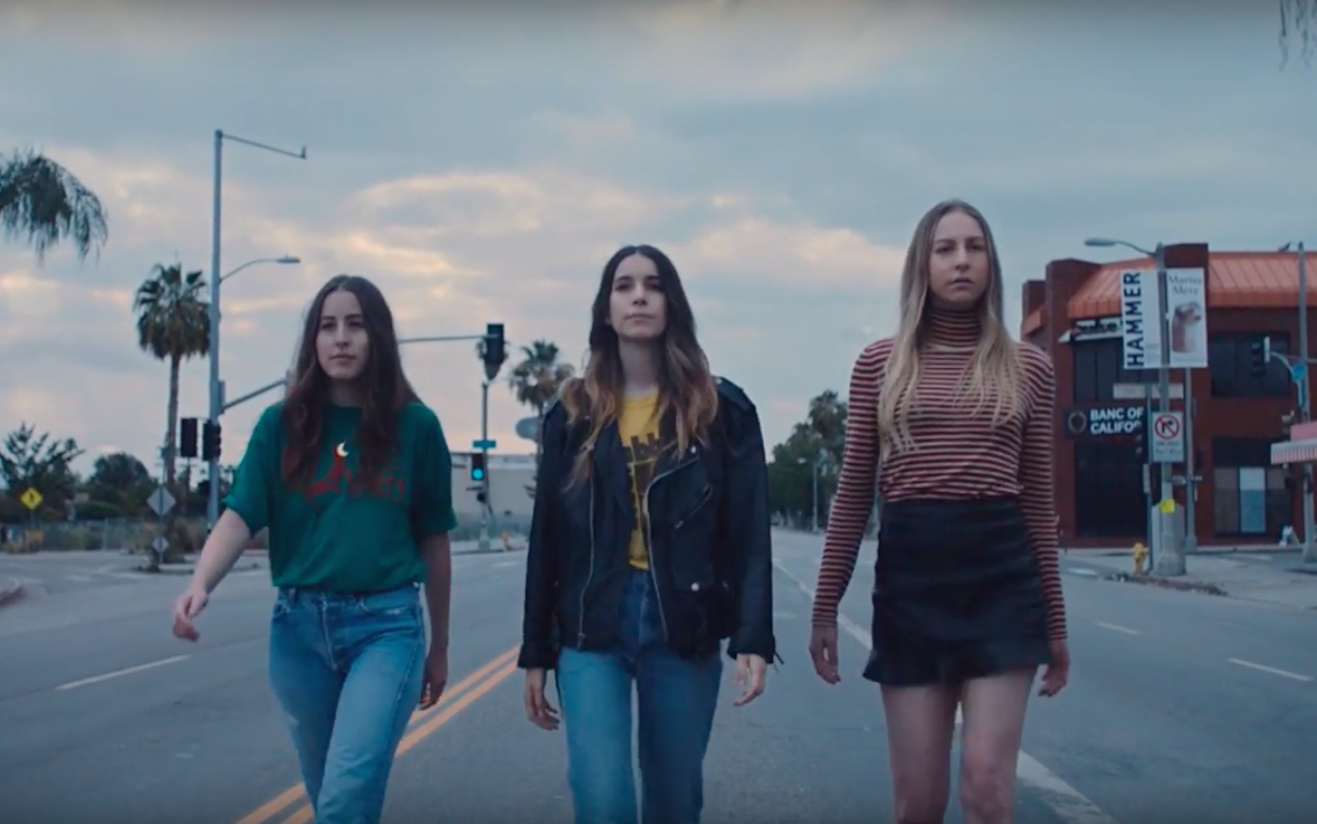 Official music video. Want you back Haim. Клипы Haim. Haim so Bad. The steps Haim обложка клипа.