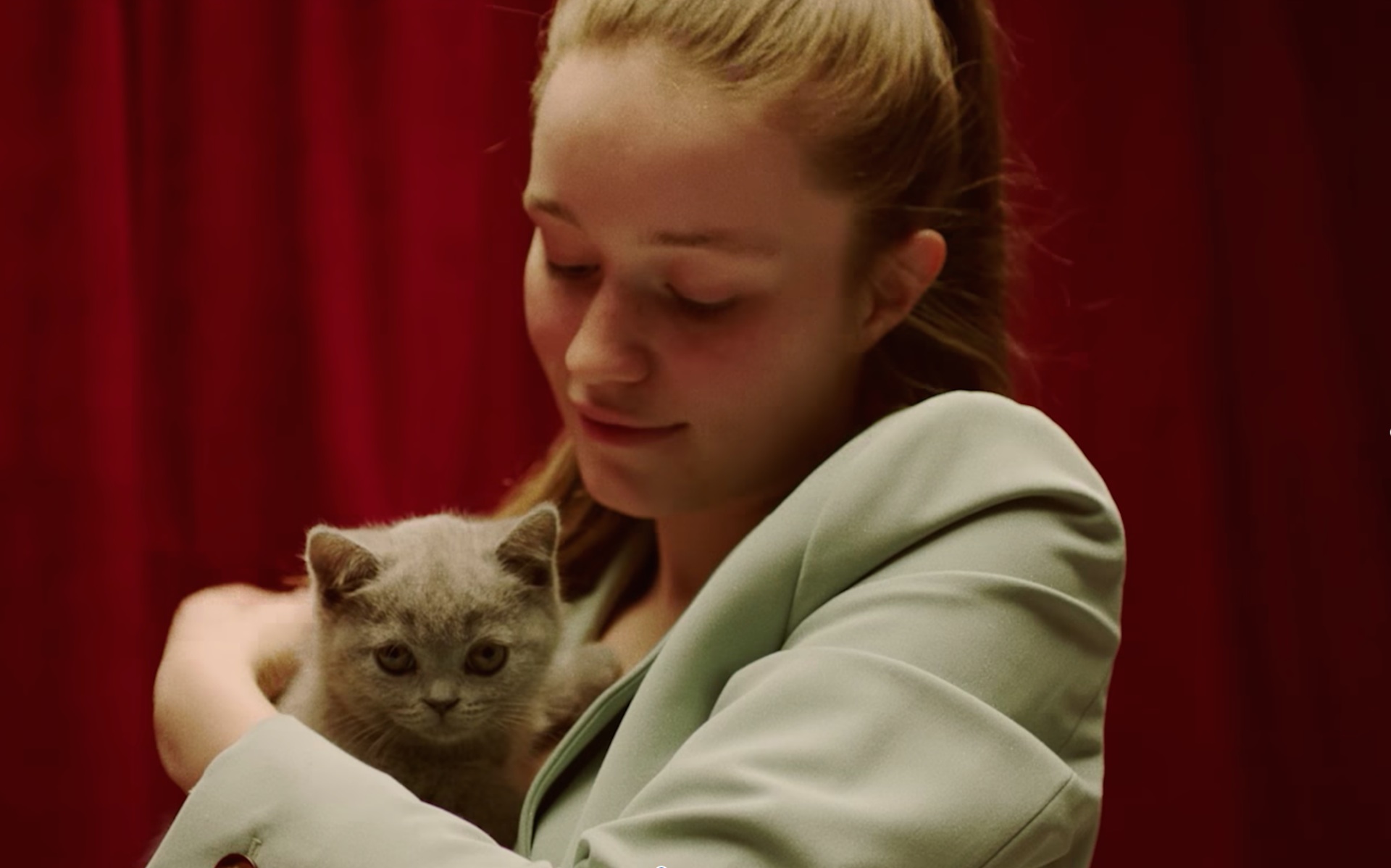 Sigrid talks songwriting and cuddles hella kittens in new vi